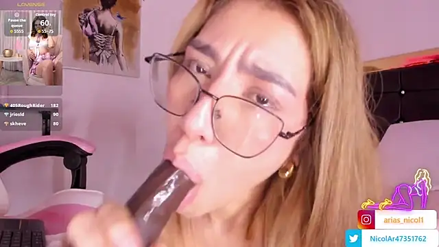 Snapshot of Nicole_blake_ chatting on 01.17.26 Nicole blake online show from 01.17.26