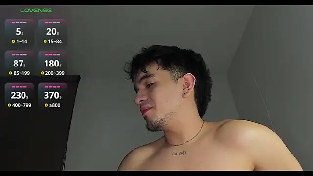 Snapshot of cmzo_ chatting on 02.20.26 cmzo online show from 02.20.26