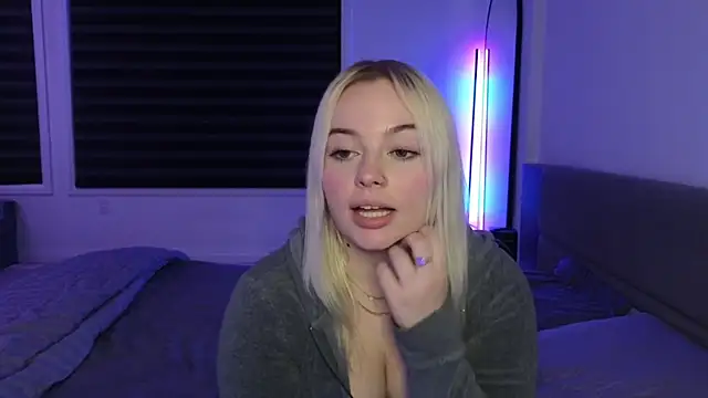 margot robbie7 online show from 11.17.25