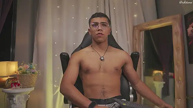 Colstorw  online show from 03.24.26