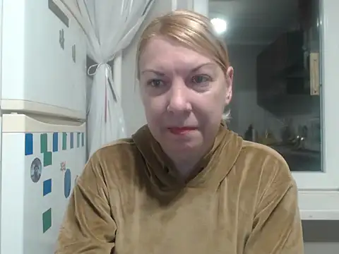 Snapshot of Lillia_Ray chatting on 11.10.25 Lillia Ray online show from 11.10.25