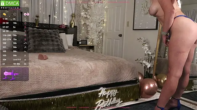 LoveMoScarlett online show from 10.16.25