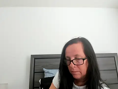 peachgoddess online show from 09.27.25