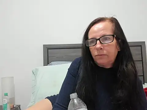 Snapshot of peachgoddess chatting on 04.18.26 peachgoddess online show from 04.18.26