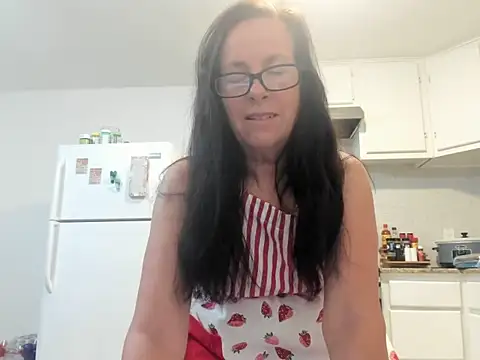 Snapshot of peachgoddess chatting on 04.27.26 peachgoddess online show from 04.27.26