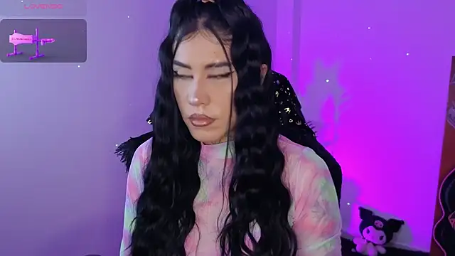 Snapshot of AnfisaLetyagho chatting on 11.07.25 AnfisaLetyagho online show from 11.07.25