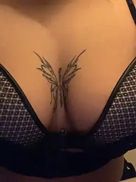 Snapshot of mariabootyyy chatting on 03.16.25 mariabootyyy online show from 03.16.25