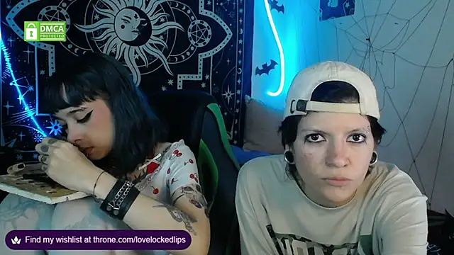 lovelockedlips online show from 11.18.25