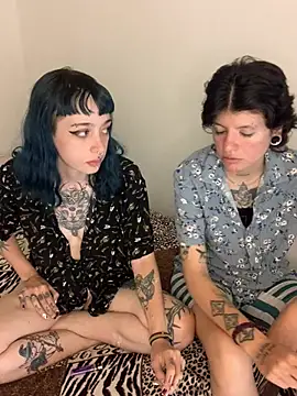 Snapshot of lovelockedlips chatting on 01.18.26 lovelockedlips online show from 01.18.26