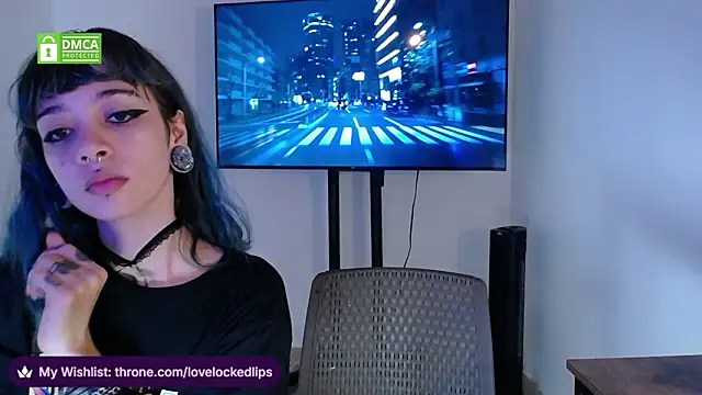 lovelockedlips online show from 03.08.26