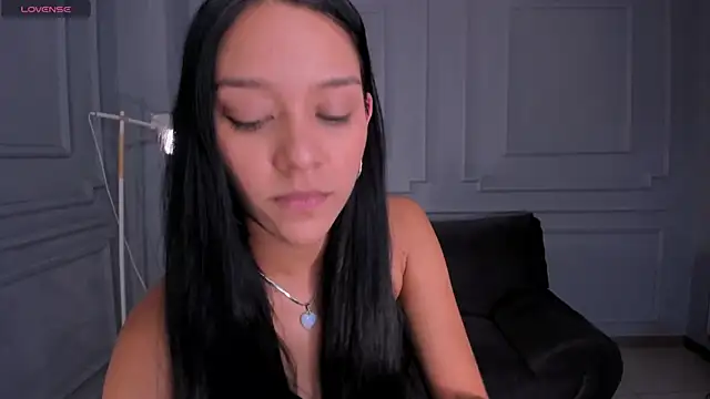 AmaliaCrus online show from 04.16.26