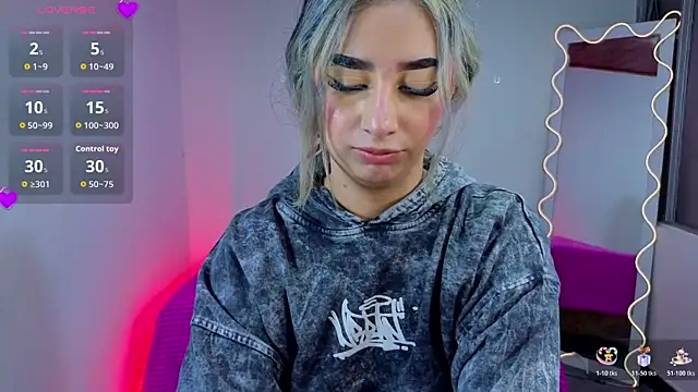 Malory tay1 online show from 11.06.25