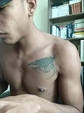 Snapshot of Aronbbc chatting on 03.20.25 Aronbbc online show from 03.20.25