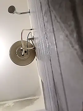 Snapshot of Treeskothik chatting on 09.28.25 Treeskothik online show from 09.28.25