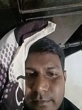 Snapshot of vikesh05 chatting on 11.20.25 vikesh05 online show from 11.20.25