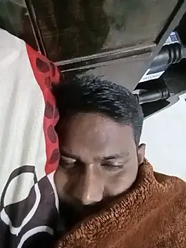 Snapshot of vikesh05 chatting on 12.17.25 vikesh05 online show from 12.17.25