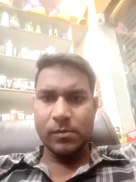 Snapshot of vikesh05 chatting on 05.13.26 vikesh05 online show from 05.13.26