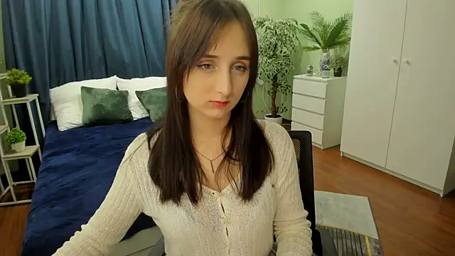 JulietMonli online show from 10.05.25