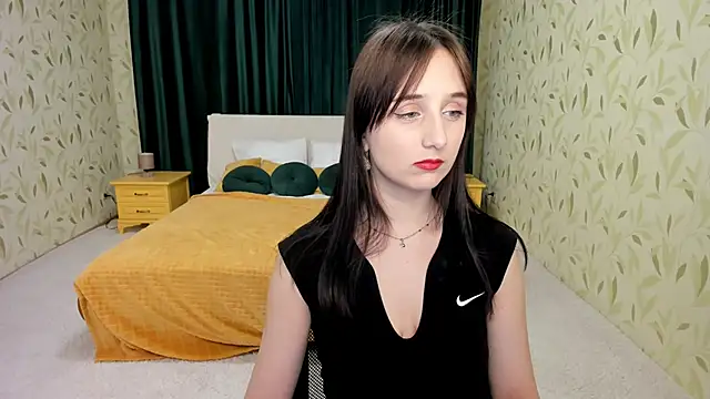 JulietMonli online show from 11.02.25