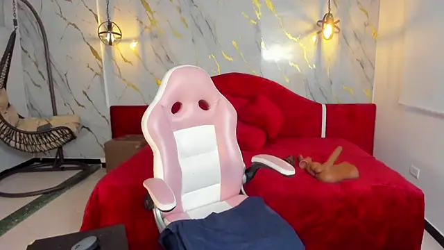 Snapshot of loress_ass_mature chatting on 02.17.26 loress ass mature online show from 02.17.26