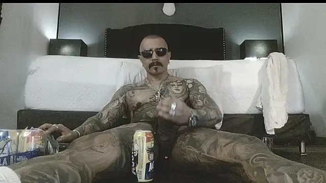 danilog515 online show from 11.18.25