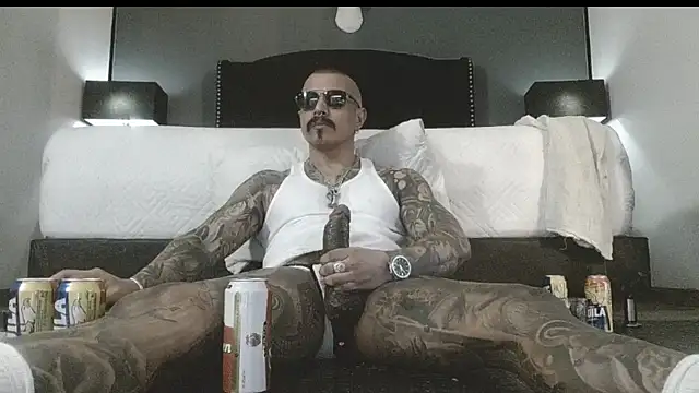 danilog515 online show from 11.25.25