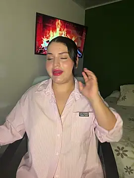 pareja curiosa19 online show from 05.27.26