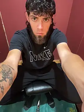 bwcizThrobbing online show from 10.28.25