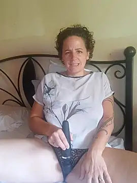 emiliemilf online show from 03.27.26