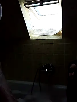 Snapshot of ronnytif chatting on 03.17.25 ronnytif online show from 03.17.25