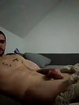 Snapshot of ronnytif chatting on 03.20.25 ronnytif online show from 03.20.25