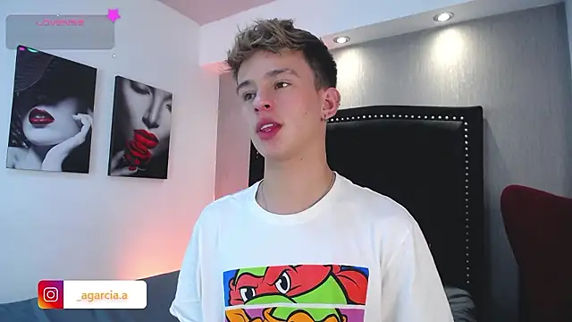 LiamWildx20 online show from 02.14.26