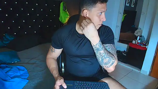 ethan dalton  online show from 11.11.25