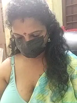 Snapshot of poojaa-rani chatting on 03.22.26 poojaa-rani online show from 03.22.26