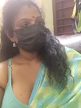 Snapshot of poojaa-rani chatting on 03.23.26 poojaa-rani online show from 03.23.26