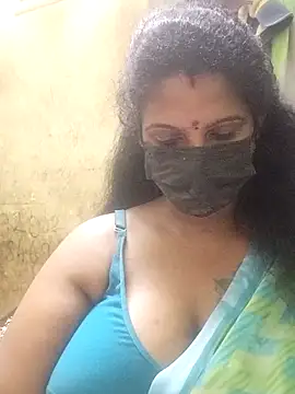 Snapshot of poojaa-rani chatting on 03.26.26 poojaa-rani online show from 03.26.26