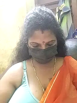 Snapshot of poojaa-rani chatting on 03.29.26 poojaa-rani online show from 03.29.26