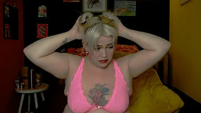 Snapshot of FilthyCuteOlivia chatting on 02.10.26 FilthyCuteOlivia online show from 02.10.26