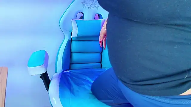 Snapshot of Lia_adamsss chatting on 02.14.26 Lia adamsss online show from 02.14.26