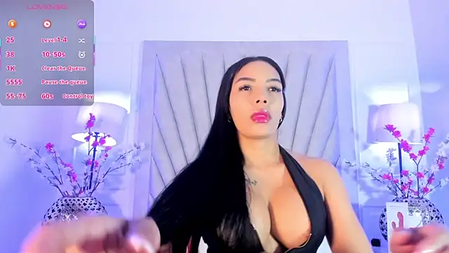 Snapshot of Sammy_Brown chatting on 12.20.25 Sammy Brown online show from 12.20.25