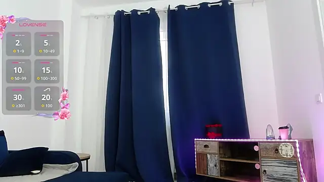 TerresaDiamond online show from 11.24.25