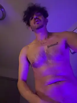 VicS119717 online show from 03.23.25