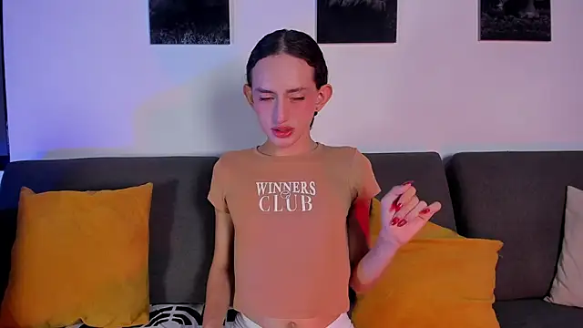 Snapshot of peachandtyron_ chatting on 09.26.25 peachandtyron  online show from 09.26.25