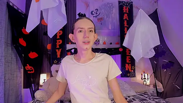 peachandtyron  online show from 11.03.25