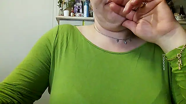 Snapshot of mimi19820 chatting on 03.17.25 mimi19820 online show from 03.17.25