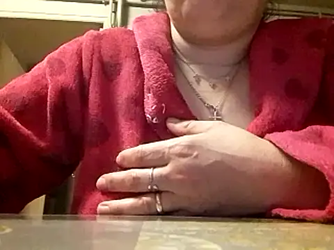 Snapshot of mimi19820 chatting on 12.18.25 mimi19820 online show from 12.18.25