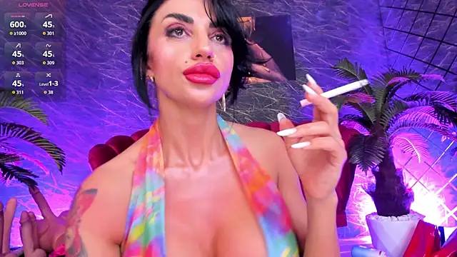 Snapshot of IzabelaTessa chatting on 05.25.26 IzabelaTessa online show from 05.25.26