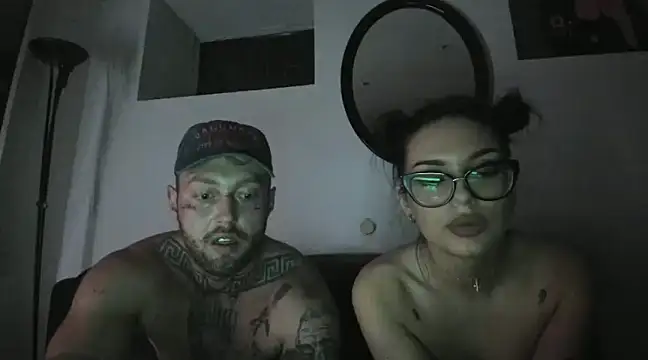 Snapshot of 1intensee chatting on 03.17.25 1intensee online show from 03.17.25