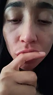 Elowyn online show from 11.23.25