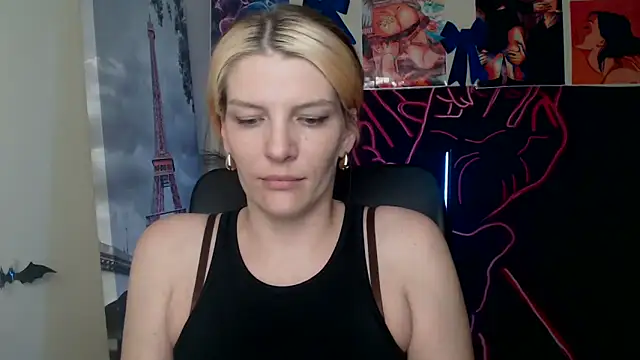Snapshot of VanessaRey_ chatting on 05.05.26 VanessaRey online show from 05.05.26